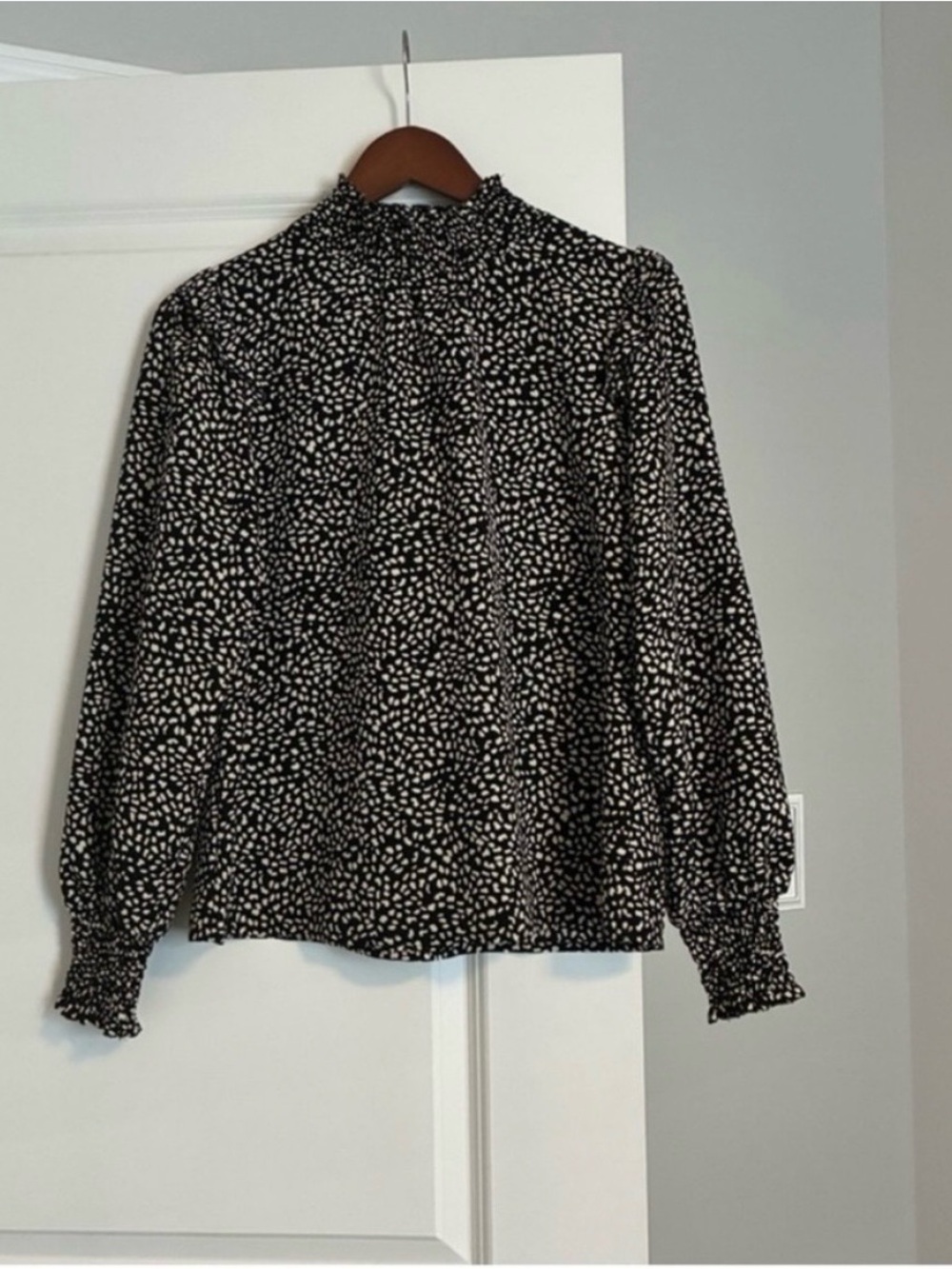 Evereve Sanctuary Black with Cream Spots Ruffle Detail Blouse